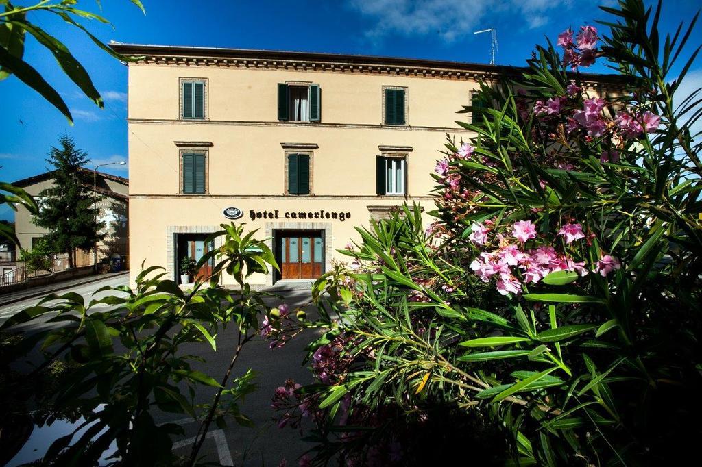Hotel Camerlengo Corridonia Kültér fotó