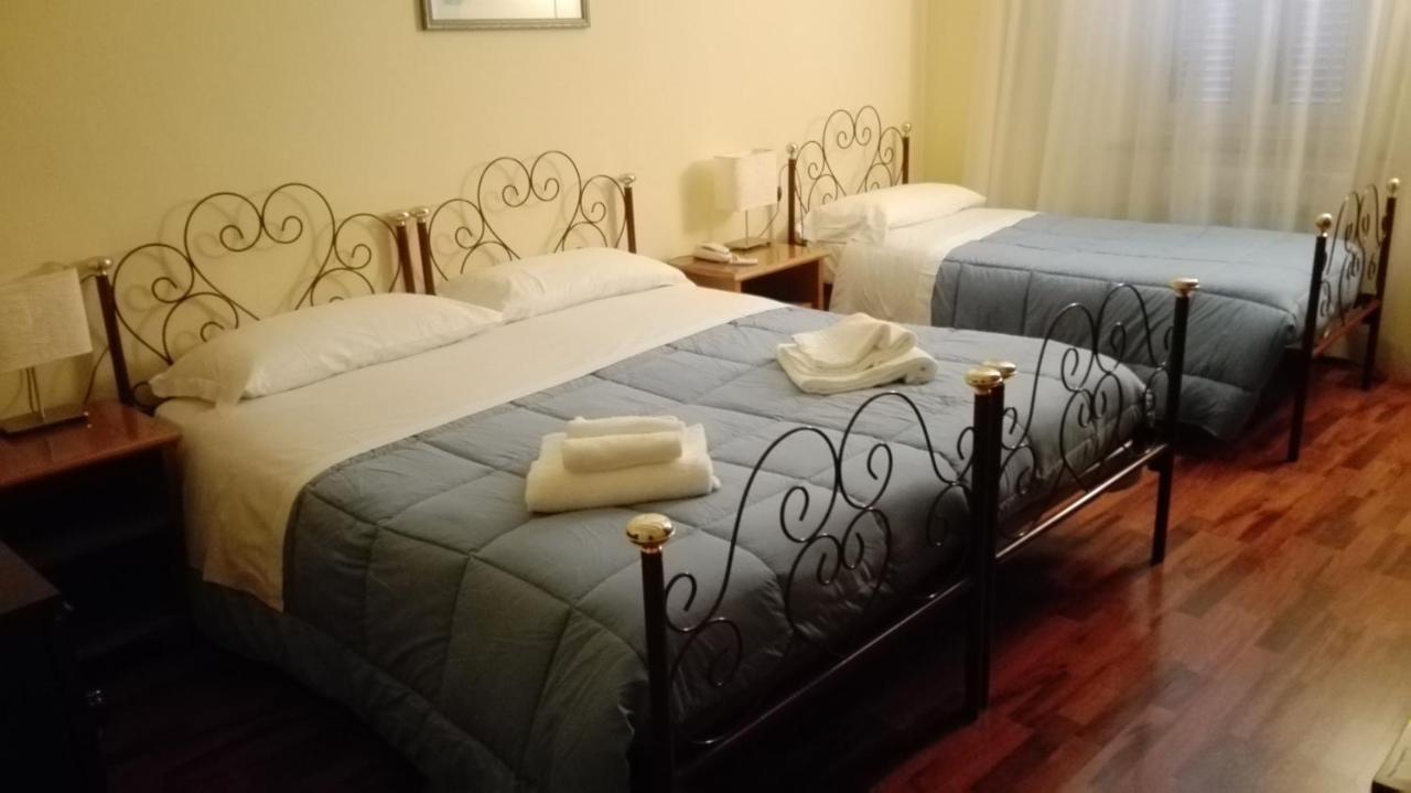 Hotel Camerlengo Corridonia Kültér fotó